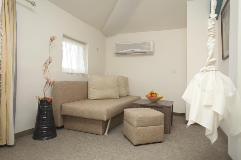Hotel Laguna Lozenets Habitación foto